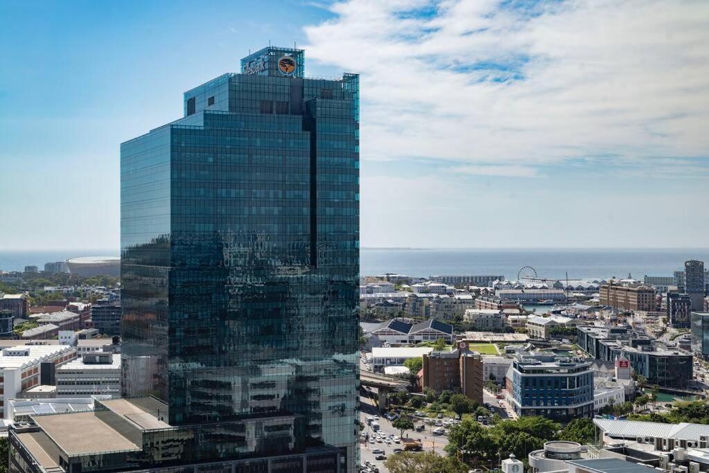 Apartment Classy Boasting Breathtaking Views *